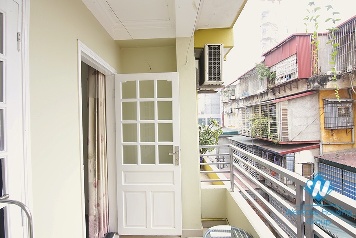 A brand-new one-bedroom apartment close to Lieu Giai street, Ba Dinh